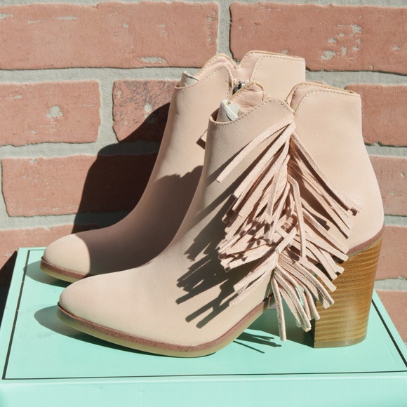 Mia Women’s Nude/Cream Color Avril Ankle Booties with Fringe Size 6.5/7 NIB - Picture 4 of 11